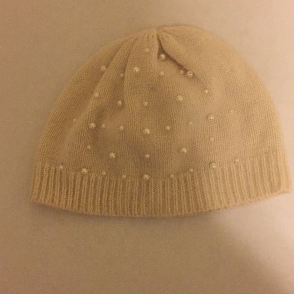 Charming Charlie Beanies - Picture 4 of 4